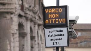 Zone A Traffico Limitato Roma Regole E Orari