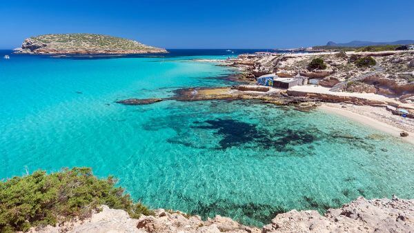 Destinazioni estive: spiaggia Ibiza