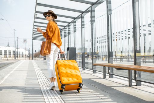 notrifobia: donna in aeroporto