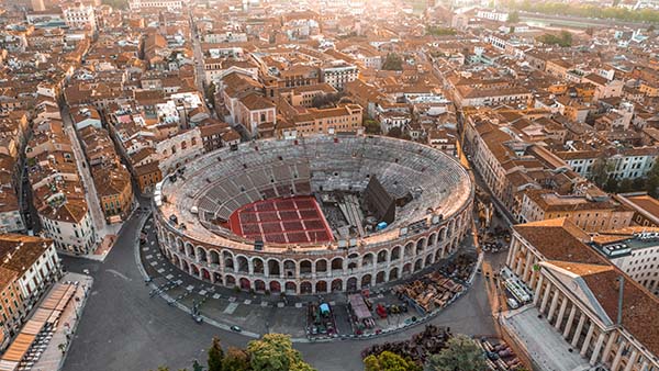 verona arena vista dall'alto