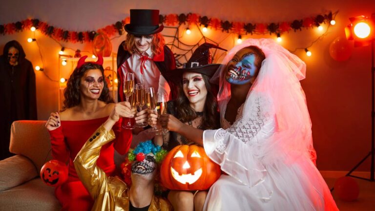 Amici a Feste di Halloween Milano