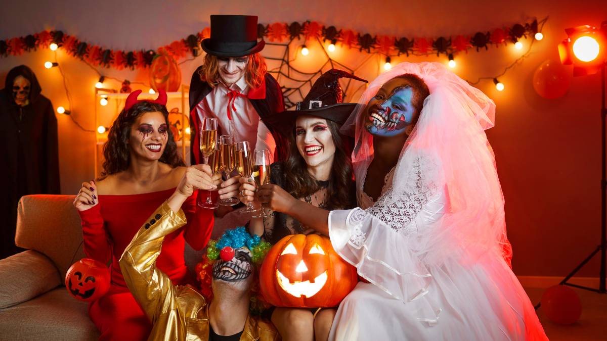 Amici a Feste di Halloween Milano