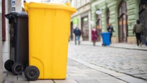 Pulizia strade Firenze: 3 modi per evitare multe e rimozioni