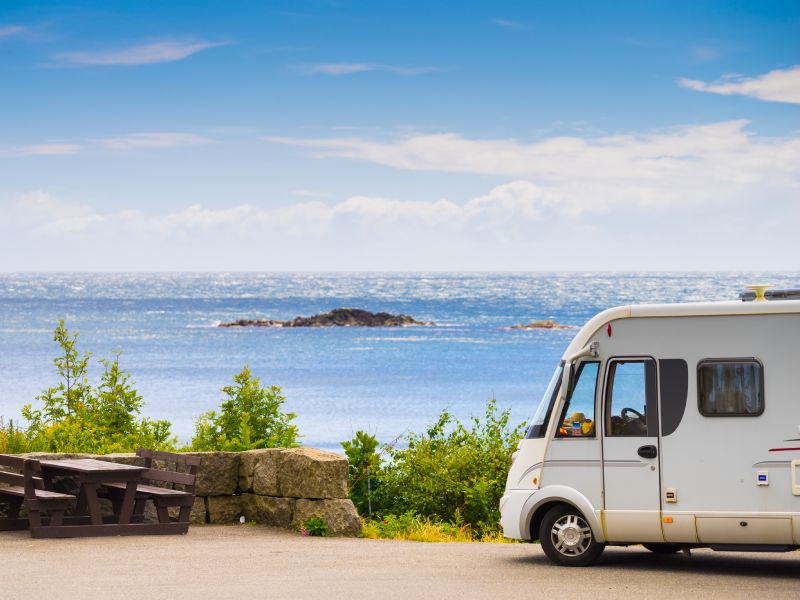 Sosta camper Sicilia vicino alla spiaggia