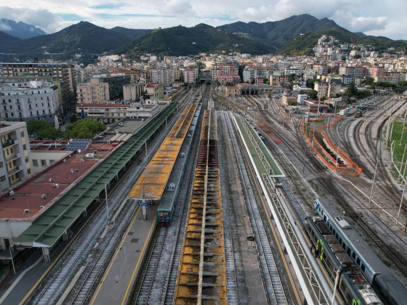 Parcheggio stazione Salerno, vista dall'alto